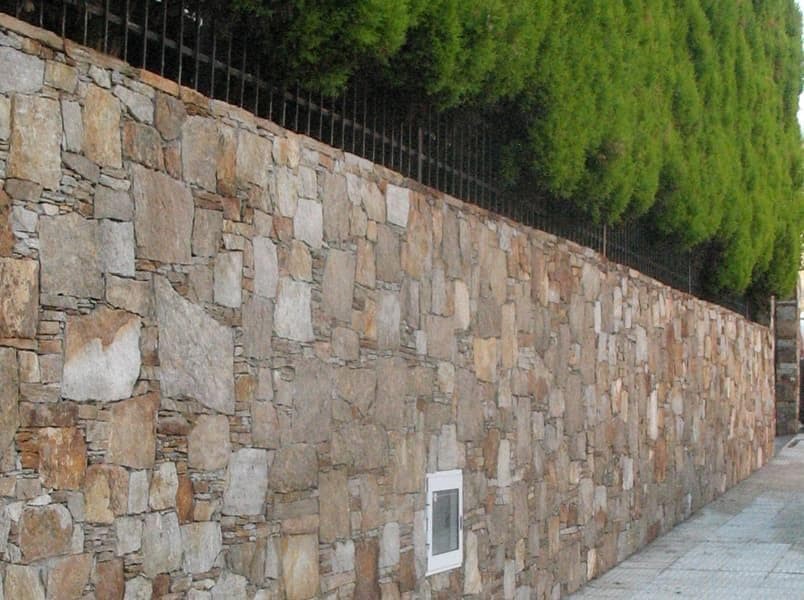 ¿Cuánto cuesta un muro de piedra en Vilagarcía de Arousa?